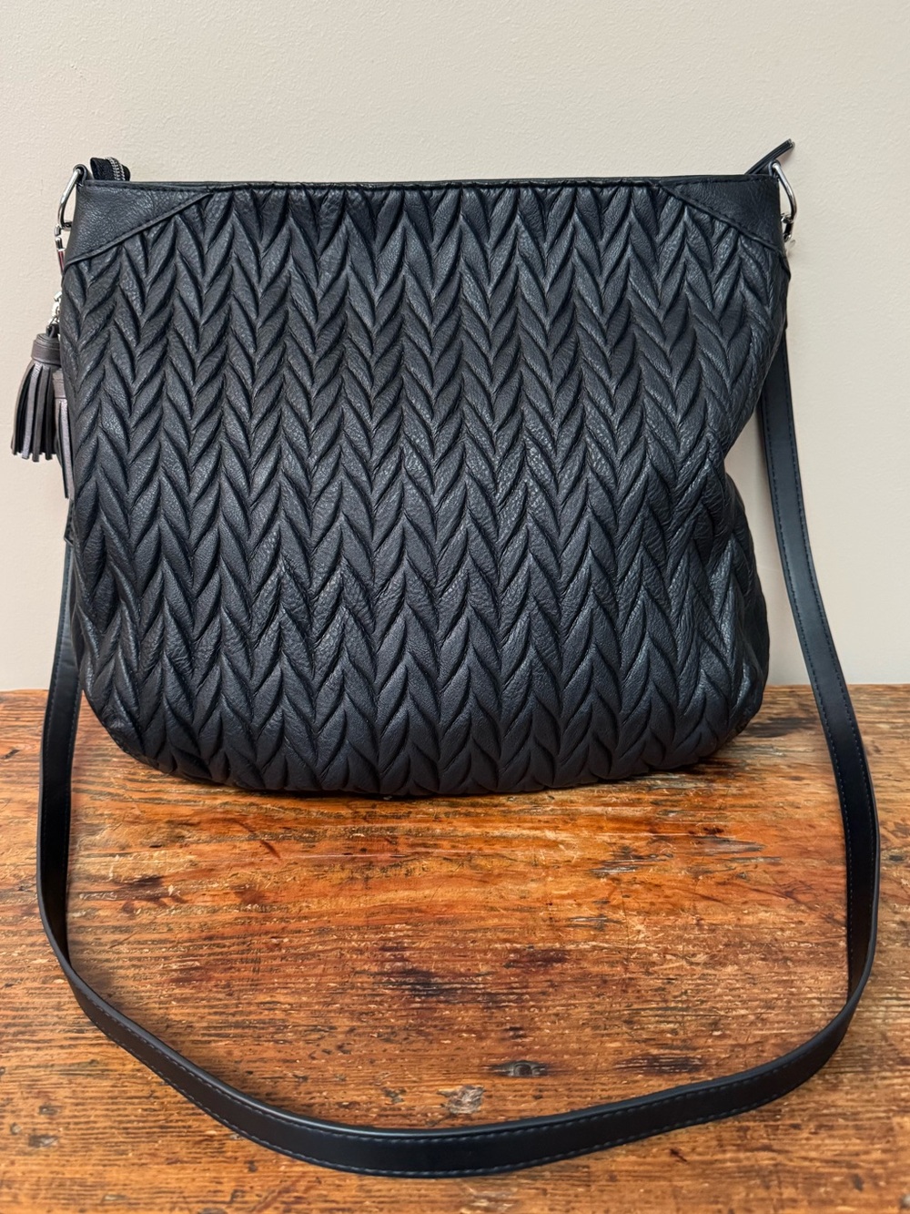 Stella & Dot Black Quilted Convertible Crossbody Bag with Tassel